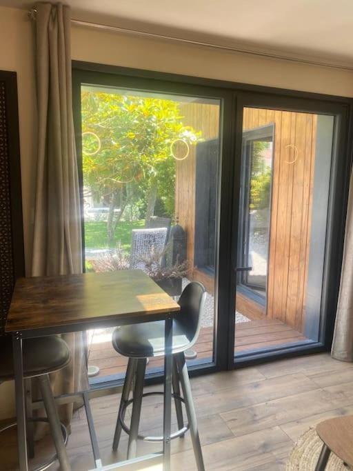 Ferienwohnung A Lombre Du Magnolia LʼIsle-sur-la-Sorgue Exterior foto